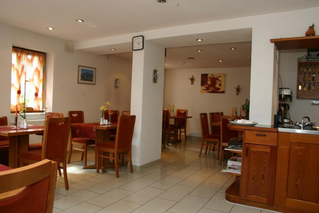 Gasthaus Traube Dettingen an der Erms Exterior photo